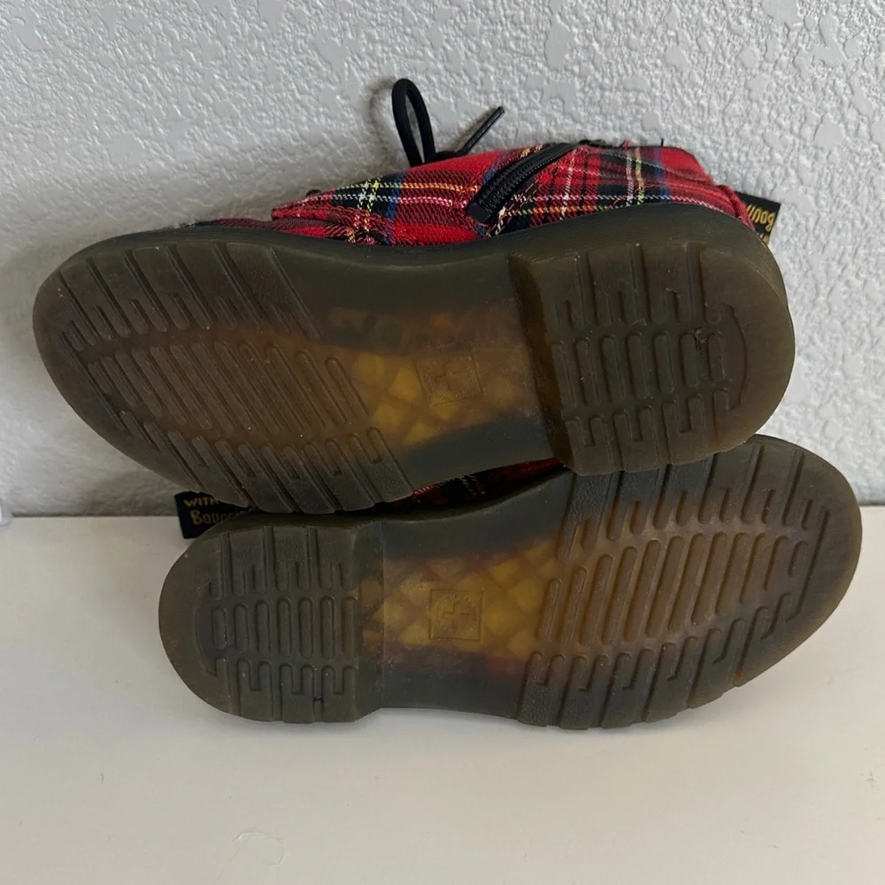 Dr. Martens Kid's Tartan Red Blue Plaid Lace-Up Boots Size‎ 1